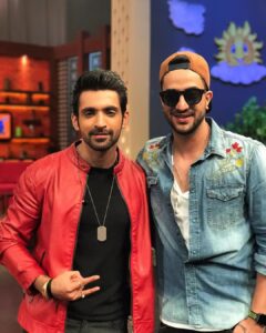 Aly Goni Instagram - My first best friend in mumbai 🫶🏻 our friendship proves that Har din na milne se dosti kam nahi hoti. Aaj bhi isharon mein baat samajh lete hai hum 😂Happy birthday mere bakchod dost ❤️ wish u all the happiness and success in life.. love u bro