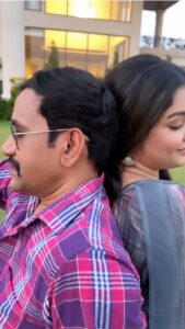 Amrapali Dubey Instagram - तनिका सा चाही जगह, पिया तोहरा पाँव में 🥰♥️