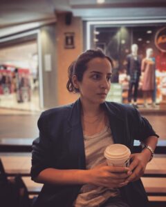 Amrutha Srinivasan Instagram - Am I wearing a blazer that's not mine? Yes. Do I love it? Uhm yes!! Is it now mine? It always has been. It just didn't know till now.

Thanks @evamkarthik ok bye.