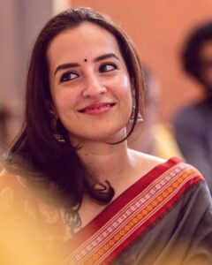 Amrutha Srinivasan Instagram - ♥️

My heart being full at Vandana Anand's #madrasmehfil . :)

P.C.: @stormyclicks