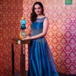 Amrutha Srinivasan Instagram - Been trying to put it in words for the last few days but then again I've found myself to sometimes be inarticulate at the most momentous of occasions. Lol. Okay, here goes. I got a call from @blacksheeptamil , stating that I was nominated for Best Actress across OTT platforms at the #blacksheepdigitalawards2020 , alongside wonderful women and friends Abirami, Keerthi and Swayam. I was so pleasantly surprised and God damn happy that the hard work we all put in as a team for Kallachirippu, was noticed. The event happened on the 2nd of February, 2020. Receiving the award was such an honor. It was part of an evening I'll never forget. The list of people to thank runs a mile long. So I will keep it short. @rohitsiview (who won #bestdirector for Kallachirippu btw), you are why I'm here. So thanks. My main team @thefilmtribe who made #kallachirippu possible. @stonebench_originals who encouraged us to do it. @zee5tamil who reached me to all you people. Thanks to all of you who have been constantly following me and my work very closely, pushing me to work harder at it. @kuttikadhai, @akshayyesodharan.official @shalinivijayakumar_ and @hahahaharish my main. I don't know what I'd have done without you guys. I love you for coming all the way. #blacksheep , thank you so much for recognizing talent and hard work. Kudos to you guys for lifting people up and moving forward with everyone. GUYS GUYS GUYS. @ikamalhaasan WAS THERE. I MEAN. I AM DEAD. As were Bhagyaraj Sir, Barathiraja Sir, K.S.Ravikumar sir, and my love, my dream woman Neelambari, the QUEEN RAMYA KRISHNAN! Amma and Appa, I feel like I'm going down the right path. So just bear with me for a little longer. Hehe. I love you both so much. :) P.S.: 10000 cute points to my paati who came with me and was cheering me on from within a foot's distance from wherever I was, ALWAYS. P.P.S.: Thatha, I love you. I would've made you proud if you were here to watch it. P.C.: @kiranmayi_ I'm wearing my bae @ashwin.thiyagarajan . Honey I love you for making me look so good. :) Felt like a fierce princess! #blacksheepdigitalawards2020 #blacksheepdigitalawards #blacksheepawards