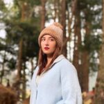 Amrutha Srinivasan Instagram - Living out my fall girl fantasies in 16•C lol 🍁 Unedited FANTABULOUS P.C.: @vinothkishan *nandri solla unaku..* 🙏🏼 Avalanche