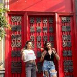 Ananya Rao Instagram - We thought they were clicking pictures 😂 @inreallovenetflix @netflix_in #sakshigupta #irl #foryou #reels #trendingreels #trendingsongs #reelitfeelit #foryoupage