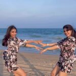 Ananya Rao Instagram – #besharamrang 🙈

#hit  #tiktokdance #tiktoklove #tiktokindia #tiktoklover #tiktok #tiktoktwins #tiktokgirls #twindancers #twinster #twingoals #twins #goals #dancer #dancers #dancelove #dancersofinstagram #southindiangirls #southindiandance #reels #reelsinstagram #instagramreels #ananyaapoorva #ananya