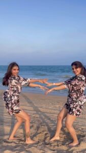 Ananya Rao Instagram - #besharamrang 🙈

#hit  #tiktokdance #tiktoklove #tiktokindia #tiktoklover #tiktok #tiktoktwins #tiktokgirls #twindancers #twinster #twingoals #twins #goals #dancer #dancers #dancelove #dancersofinstagram #southindiangirls #southindiandance #reels #reelsinstagram #instagramreels #ananyaapoorva #ananya
