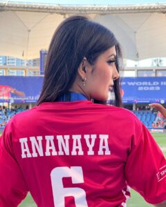 Ananya Rao Instagram - Living the life in Dubai 😍😎 #buzzmakers @sportsbuzz.11 @tgbtroop

#view #dubai #happy #newyear #beautiful #love