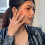 Ananya Rao Instagram - Loving these Amazing nails by @hairandnailbychunku Thank you @toniandguyindia 😁♥️