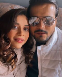 Anara Gupta Instagram - Happiest birthday @arvindakelakallu ji 🥳 Mahadev ji ki kripa aap pe hamesha bani rehe 😇 khoob tarik karo 🥰 swasth reho mast reho Aur Kush reho 🥰💃🎈

#arvindakelakallu #aa #anara #anaragupta #birthday #boy 

#instagood #instagram #instadaily #instalike #ootd #picoftheday #photography #photo #photooftheday