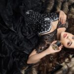 Angela Krislinzki Instagram - Her dress was her canvas, her perfume was the ink in which she wrote her story… @justmerchantthings @faizialiphotography @i.ameermerchant @mahiverma_15 @kriti.sah25 @nikki_pise_