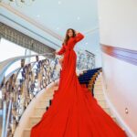 Angela Krislinzki Instagram - Red Velvet 💋 Burj Al Arab Jumeirah