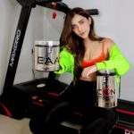 Angela Krislinzki Instagram - When they say its not your cup of tea show them you drink protein instead of tea and lift it like a beast. 🏋️‍♀️ I include EAA ( Essential Anmino Acid) in my daily workout routine which helps me build & repair my muscles after training. I get my supply from @divinenutritionin They are a one stop shop which helps you meet all of your workout needs . Divinenutrition is a Brand by India's fitness and youth ICON @sahilkhan To buy your stack, Contact @buycepsindia 70040 90151 @sahilkhan @i.samkhan