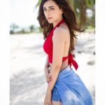 Angela Krislinzki Instagram - Listen to people what people don’t say. • • 📍 #travel #travelling #toptags #vacation #visiting #traveler #instatravel #instago #wanderlust #trip #holiday #photooftheday #lifeofadventure #doyoutravel #tourism #tourist #instapassport #instatraveling #mytravelgram #travelgram #travelingram #igtravel #instalife #ig_worldphoto #lovelife #traveling #travelblog #instago Koh Samui