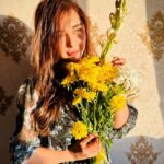 Angela Krislinzki Instagram - “If you look the right way, you can see that the whole world is a garden.” 🌻