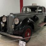 Anisha Victor Instagram - Swipe 👉 to see some vintage beauties 🎠 . . #vintage #vintagecars #museum #ahmedabad #gujrat #dastan #vintagecarsmuseum #carmuseum #rollsroyce #buick #mercedes #oldcars #frangipani #frangipanitree #pinksky #travel #explore #packard #hotchkiss #lagonda #Chevrolet #hispanosuiza #bentley #rover #rover16 #daimler Ahmedabad, India