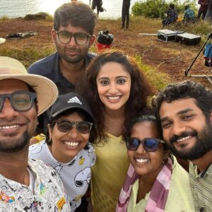Anjana Jayaprakash Instagram - The journey of 'Pachuvum AlbuthaVilakkum' began years back in November 2019 when casting director @gayathrismitha sent me across two PDFs,one of them for a character called Dhwani.. Hamsadhwani.
I recorded the scenes(quite enjoyed it,too) ,sent it across to her,later heard that the director was interested in meeting me.
Me and @akhilsathyan met at the Amethyst , Chennai where we chatted quite jovially and talked a bit about the movie (very little!)
I also learnt that the Pachu in the scenes was going to be portrayed by Fahadh Faasil.

One look test,a global pandemic, multiple Covid lockdowns,scheduling issues, date clashes , sooo many uncertainties later ,the schedule finally resumed in 2022.

That long and unpredictable journey came to an end when our film released two weeks back on 28th April.

I realised somewhere along the way that characters do have their own destiny as to who will potray them and how.
I guess Hamsadhwani & me were interwined by some invisible thread (that one audition clip 😛 and some universe magic ✨) 

I'm grateful to @akhilsathyan & @gayathrismitha for introducing me to Pachu's beautiful world 😍
Also thank you to the entire production team,the direction team @aharon.mathai @rajivrajendaran_1 @cosky_posky @theerthamythry rakhesh rajan
& @utharamenonstyling @sharan_velayudhan @vineeth_actor @radhakrishnan.anil ,Neethu ,Saji Chetan and of course to Fafa for helping me out with everything,the big and the small 🤗

Thank you to the audience for all the Hamsa love 😁

Do watch our heartfelt little Malayalam film 
' Pachuvum AlbuthaVilakkum (Pachu and the Magic Lamp)' in theatres nearby,both in India and abroad ❤️