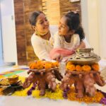 Anjana Singh Instagram – Family ❤️🧿
Diwali 🪔 
#2k23❤️