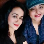 Anjana Singh Instagram - A quick reminder on your special day… well-behaved women rarely make history. So, this year, let’s go even crazier! Happy birthday my partner in crime,my sweetheart @anjana_singh_ (Wishing you little early cos wanted to wish you first and hv to get up at 4 in the morning).