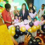 Anjana Singh Instagram - आप सभी को दिल से धन्यवाद मेरी बिटिया रानी @aditi13k15 के जन्मदिवस पर इतनी सारी बधाई और आशीर्वाद देने के लिए । जन्मदिन को इतना खास बनाने के लिए❤️🤗🙏🏻🙏🏻 अपना प्यार और आशीर्वाद बनाये रखें🙏🏻🙏🏻 हर हर महादेव🙏🏻