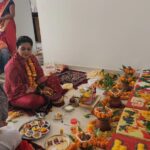Anjana Singh Instagram - बधाई अंजना सिंह जी.. नये घर के गृह प्रवेश पूजा की.. @anjana_singh_ @devsingh6780 @dharamdubeyshow