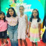 Anjana Singh Instagram - आप सभी को दिल से धन्यवाद मेरी बिटिया रानी @aditi13k15 के जन्मदिवस पर इतनी सारी बधाई और आशीर्वाद देने के लिए । जन्मदिन को इतना खास बनाने के लिए❤️🤗🙏🏻🙏🏻 अपना प्यार और आशीर्वाद बनाये रखें🙏🏻🙏🏻 हर हर महादेव🙏🏻