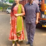 Anjana Singh Instagram - #janekahamerajigargayaji #trending #trendingreels #reelitfeelit With cute doll @chahatpandey_official #mahua #padma @dangal_tv_channel