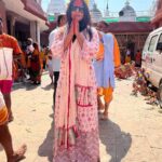 Anjana Singh Instagram - Har Har Mahadev 🙏🏻🙏🏻 बाबा बैद्यनाथ मंदिर, देवघर - Baba Baidyanath Temple, Deoghar