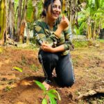 Anna Rajan Instagram - We only have ONE EARTH 🍀 Pic @mariaprem__ . #worldenvironmentday #plant #planets #nature