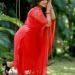 Anna Rajan Instagram - The ultimate cure RED. Click @3leaf_photography Costume @shawli_aluva #red #love #risen #sucess #fighting