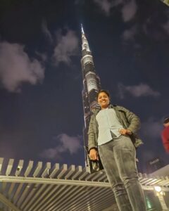 Annabharathi Berchmans Instagram - world tallest tower Burj Khalifa - Dubai
#dubai #dubaiburjkhalifa #worldtallestower #burjkhalifa #annabharathi #anbudanannabharathi