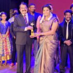 Annabharathi Berchmans Instagram - ஆகஸ்ட் 23 -நிலவின் தென் துருவத்தில் கால் பதித்த ஒரே நாடு நம் இந்தியா - (சந்திராயன் 3 ) மூலமாக இந்தியனாய் நாம் ஒவ்வொருவரும் பெருமைப்படுகிற தருணம் இது. இந்நிலையில், சந்திராயன் 1 - மயில்சாமி அண்ணாதுரை அவர்களின் பொற்கரங்களால் இந்த விருதைப் பெற்றுக் கொள்ளும் படங்களை உங்களிடம் பகிர்வதில் மிக்க மகிழ்ச்சி அடைகிறேன். "இந்தியன் என்பதில் பெருமிதம் கொள்வோம் இந்தியனாய் நாம் அனைவரும் ஒன்று இணைவோம்" அன்புடன் அன்னபாரதி❤💪 #Annabharathi #AnbudanAnnabharathi #chandrayaan3launch #chandrayaan3mission #MayilsamyAnnadurai #satellite #ISRO #isrochandrayaan3mission #india #IndiaWon