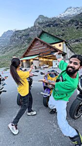 Anurag Dobhal Instagram - Ek Din ❤️🚀
.
.
.
#theuk07rider #influencer #shotoniphone #superbikes #modified #youtuber #iphone #14promax #echo #reelkarofeelkaro #reelitfeelit #reelsinstagram #newsuperbike #hayabusa #delivery #meetup  #bmw #bmw1250gsa #gsadventure #gsa  #mustang #ford #bmw #s1000rr #ducati