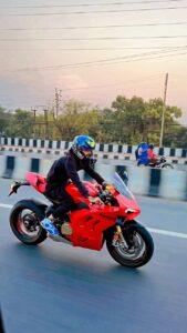 Anurag Dobhal Instagram - Red Queen ❤️
.
.
.
#theuk07rider #influencer #shotoniphone #superbikes #modified #youtuber #iphone #14promax #echo #reelkarofeelkaro #reelitfeelit #reelsinstagram #newsuperbike #hayabusa #delivery #meetup  #bmw #bmw1250gsa #gsadventure #gsa  #mustang #ford #bmw #s1000rr #ducati