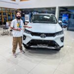 Anurag Dobhal Instagram - FORTUNER LEGENDER Vs Hilux 😍 Konsi Li Jaye 😍❤️💣 Please Suggest Brosena 😌 . . . #theuk07rider #influencer #shotoniphone #superbikes #modified #youtuber #iphone #14promax #echo #reelkarofeelkaro #reelitfeelit #reelsinstagram #newsuperbike #hayabusa #delivery #meetup #bhopal #bmw #bmw1250gsa #gsadventure #gsa #northsikkim #4M #mustanggt #mustang #ford #bmw #s1000rr #mpro #fortuner #tyota
