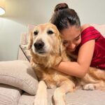 Anushka Sen Instagram - cuddles with my cutie 🐶✨💜🥰