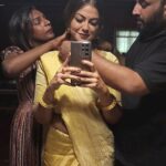 Anusree Instagram - താഴമ്പൂ മുടി മുടിച്ച് .. പതിനെട്ട് മുഴംചേല ഞൊറിഞ്ഞുടുത് .. @pinkyvisal @sabarinathk_ @kasavukada_1985 @meralda.jewels