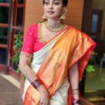 Anusree Instagram - Iam always as fresh as my saree.. 🥰🥰 MaH @pinkyvisal Click @mahesh_bhai Saree @iha_designs Blouse Design @sabarinathk_ Perfect stiching @vasudevan.arun Accessories @varuthri_findings