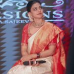 Anusree Instagram - Candid time!!! MaH @pinkyvisal Outfit @iha_designs Click @sreeraj_capture Blouse design @sabarinathk_ Perfect stitching @vasudevan.arun Accessories @varuthri_findings