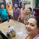 Aparajita Auddy Instagram - আমাদের আঢ্য পরিবার। বাপের বাড়ী জিন্দাবাদ 😁😁😁😁😁