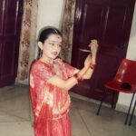 Apoorva Arora Instagram - Jaldi jaldi mere dholna pe dance kar leti hoon, phir dusht raja ka khoon bhi peena hai