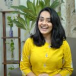 Apoorva Arora Instagram - One of my most pressing concerns in life is the health of my hair and scalp. It gets even more difficult to manage with my hectic life. But at least dandruff isn’t a problem anymore, thanks to @indulekha_care Anti Dandruff Treatment. The Indulekha Svetakutaja Hair Oil is packed with Svetakutaja that is known to clinically control dandruff in just 2 weeks*. Follow this with the Indulekha Dandruff Treatment Shampoo to get the best results! #AD #IndulekhaSvetakutaja #AntiDandruff #IndulekhaHairOil #haircare #IndulekhaHairOil #IndulekhaPartner #indulekhahaircare #byebyedandruff *Basis clinical study conducted by independent Clinical Research Organization in 2022 @indulekha_care