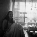 Apoorva Arora Instagram - दोस्त etc #shotonfilm 1- Sharvi stood still for half a second 2- Laundry and taxes ✔️ 3- Gunjan from a different era 4- Some lady I’ve to call mom 5- Pranav and Nupur 6- Mario Puzo iske sapne mein aaya tha kehta.. #iykyk 7- Tanasha on Ganesh Chaturthi 8- Clinton on Rakshabandhan 9- Rohit/Kabir 10- Besarpaer x Yugm 🎞️- sincity @zhenwei.film