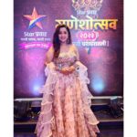Apurva Nemlekar Instagram - . स्टार प्रवाह गणेशोत्सव 2023 !!आरती घराघरातली !! पाहायला विसरू नका २४ सप्टेंबर, संध्याकाळी ७ वाजता आपल्या स्टार प्रवाह वर. . Styled by - @pratibimb_by_ashwinibhosale_14 @pratibimbtherentalboutique Jewellery - @apoorvacollections . @star_pravah @shashisumeetproductions . #premachigoshtaonstarpravah #apurvanemlekar #StarPravah #saavni💃 #aartigharagharatali #ganeshotsav #ganeshotsav2023 #hazeleyes #ladyofwords