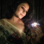 Archana Gupta Instagram - Har dard ki ek kahani hoti Wo kabhi na kabhi kisi ko sunani hoti hai Aaj tum suna do..... #meredilse . . . . . . . . . . #selfportrait #portrait #candles #shama #photooftheday #sareelove #indianbeauty #muse #love #archannaguptaa #Archana #actress #emotions #deep #shayari #gazal #poem #foryou #oldsongs #lovers #instapic #weekendvibes #friday #enjoy Mumbai, Maharashtra