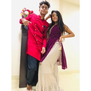 Archana Prajapati Instagram - Happy diwali 🪔🔥🔥🔥 
@imronyprajapati_ ❤️ @shakti6285 ❤️
#diwali #diwali #india #diwalidecorations #festival #love #diwaligifts #bhfyp #diwalidecor #happydiwali #fashion #homedecor #diwalivibes #indian #rangoli #mumbai #deepavali #instagram #photography  #art #diya #k #thalapathy #instagood #celebration #indianfestival
