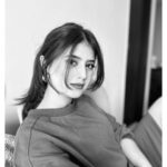 Arishfa Khan Instagram - You should see me in a crown🖤