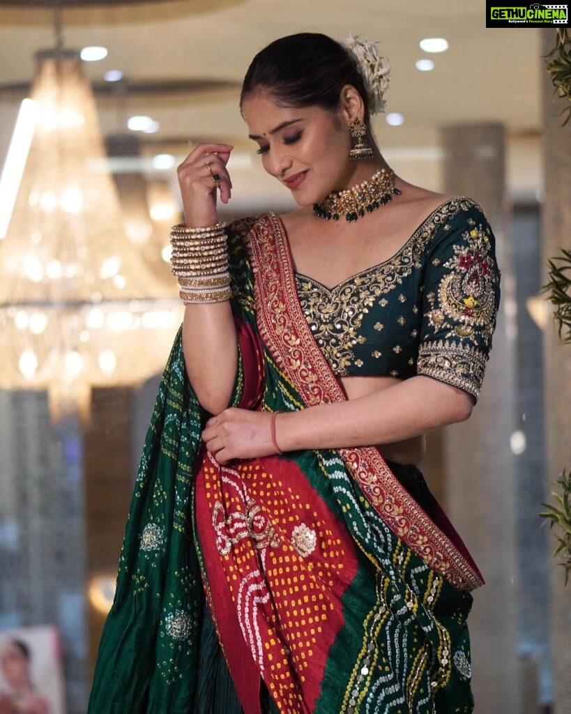Arti Singh Instagram - Respectfully, you can never be with me Disrespectfully , I would never want to be you 💕🧿 there is no competition Clicked by @rohan_production Wearing @subarana.devendran @officialsdcouture