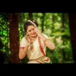 Asha Sharath Instagram - എല്ലാ പ്രിയപ്പെട്ടവർക്കും കേരളപ്പിറവി ആശംസകൾ🙏