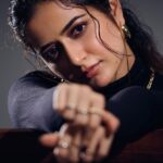 Ashika Ranganath Instagram - Reigning in black - Exuding timeless elegance & an independent, confidence spirit 🖤 Shot, edited & styled by @sandeep.mv 🤍