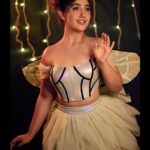 Ashnoor Kaur Instagram - “Laughter is timeless. Imagination has no age. Dreams are forever.” — Tinker Bell🧚🏻 . . . 👗 @leaclothingco x @mad.micron 🧣 @littlepuffsofhappiness @styleitupwithraavi 📸 @potraitdeewana 💁🏻‍♀️ @flawlesshair_by_sharmila 💄@jyotijainmakeovers