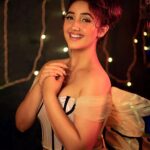 Ashnoor Kaur Instagram - Halloween 2k23🧚🏻 . . . 👗 @leaclothingco x @mad.micron 🧣 @littlepuffsofhappiness @styleitupwithraavi 📸 @potraitdeewana 💁🏻‍♀️ @flawlesshair_by_sharmila 💄@jyotijainmakeovers